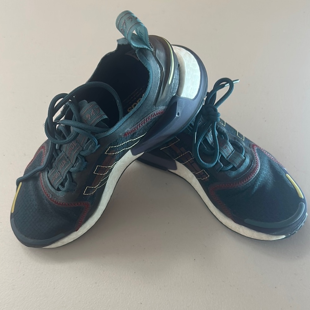 NWOT Adidas Dark Teal and Burgundy Athletic Sneakers in size 7